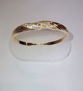 Price Drop! Brand New Golden Anti Tarnish Bracelet