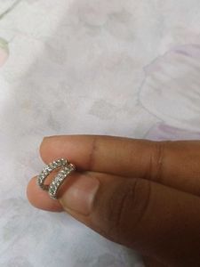 SILVER STONED EARRING
