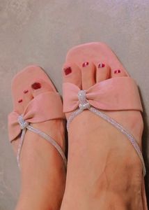 Flats for women