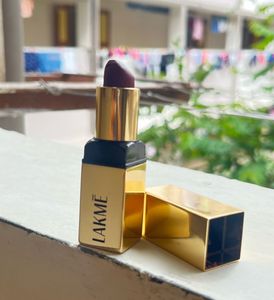 Lakme Rose Engraved Lipstick