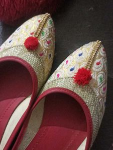 Ethnic Indian Juttis