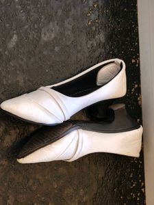 Elegant Cream Ballet Flats