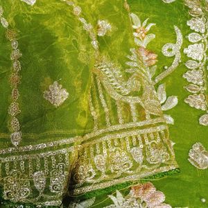 Pakistani stylish Unstitched Suit