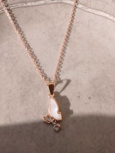 Minimal Rose Gold Chain With Marble Finishing