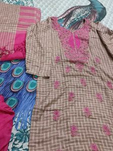 Embroidered woolen suit set