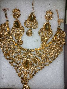 Golden Jewelry Set