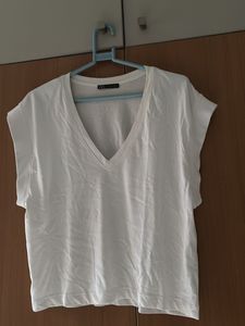 Zara loose comfy V neck T-shirt