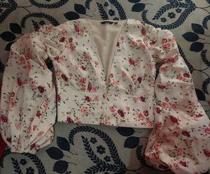 Very Pretty Floral Top