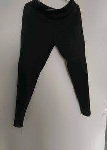 Black Athletic Leggings