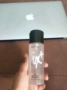 MAC Prep+Prime Fix+