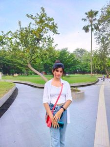 Women White Minimal Casual Shirt