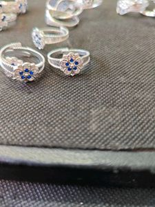 Blue AD Pure Silver Toe Ring