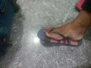 Bathroom slippers (4 pairs)