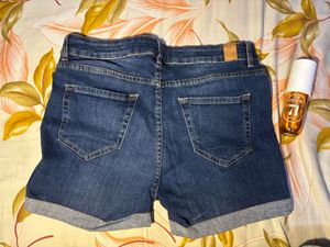 Denim bootcut shorts