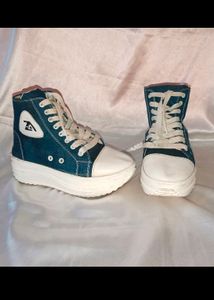 Shoeee