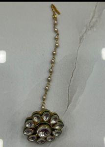 Combo of 2 Maangtika And 1 Saree Pin