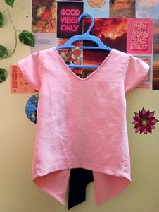 Back Bow V Neck Top