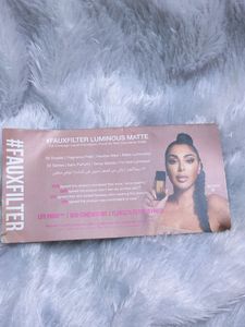 Huda Beauty Foundation Sample