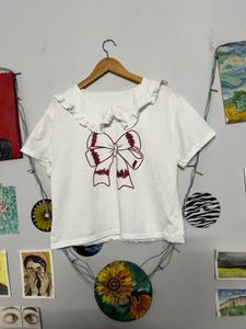 Cute Bow Graphic Tee🎀