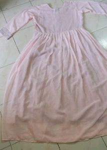Elegant Pink Embroidered Kurta