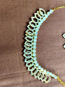 Sparkling Necklace Set