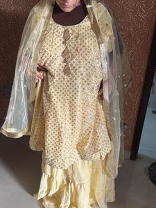 Elegant Embroidered Kurta Set with sharara 🌙💗