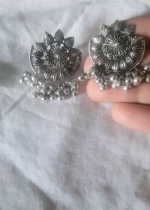 4 Earrings Combo