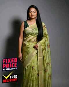 🛍️ (Free Delivery) Good Green Floral Saree⭐⭐⭐⭐⭐