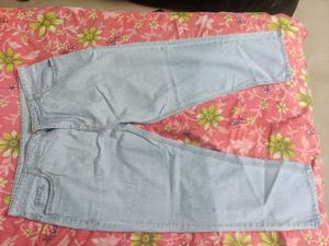 Zaara Light Wash Jeans