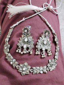 Silver Floral Necklace & Earring Set