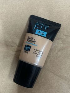 maybelline fit me foundation 220