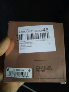 Lakme 9 To 5 Primer+ Matte Foundation Compact Powder