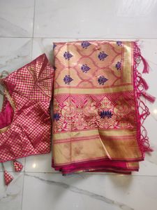 Stunning Rani Pink Saree With Stitched Blouse 💗