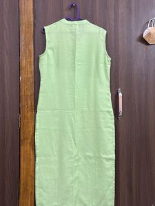 Green Sleeveless Dress