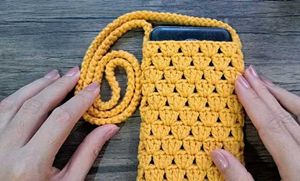 Mobile Cover Crochet