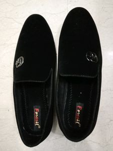 Black Velvet Party Wear Shoes | Price Negotiable