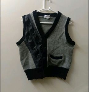Tefton Brand Half Sweater