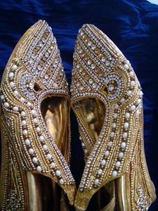 Embroidered Golden Khusa Shoes