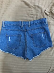 Shorts Ripped Size 30