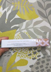 Just Herbs Sealed Serum Foundation