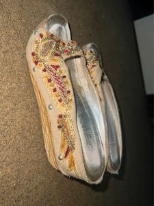 Golden Solll Sandell Beautiful Embroidery Work