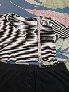 Like New Pure Cotton  Top N Short  In Imported Fa
