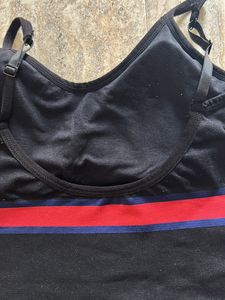 Sports bra