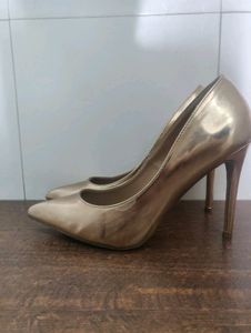 Catwalk Gold Stilletos