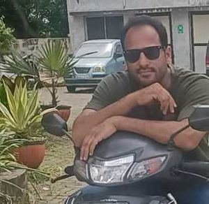 Stylish 🕶️ 😎 🆕 550 for 2 sunglasses