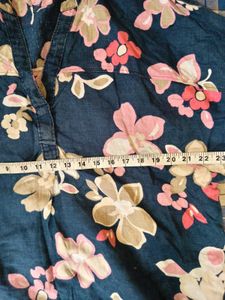 Floral Print Top Size 46 XXL/  XXXL
