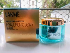 Lakme Hyaluronic Dewy Gel Creme