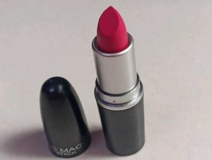 MAC LIPSTICK
