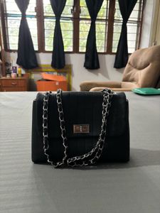 Chic Black sling Bag