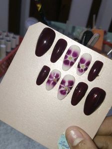 Floral Press-On Nails